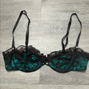 Elegant Black and Green Lace Bra